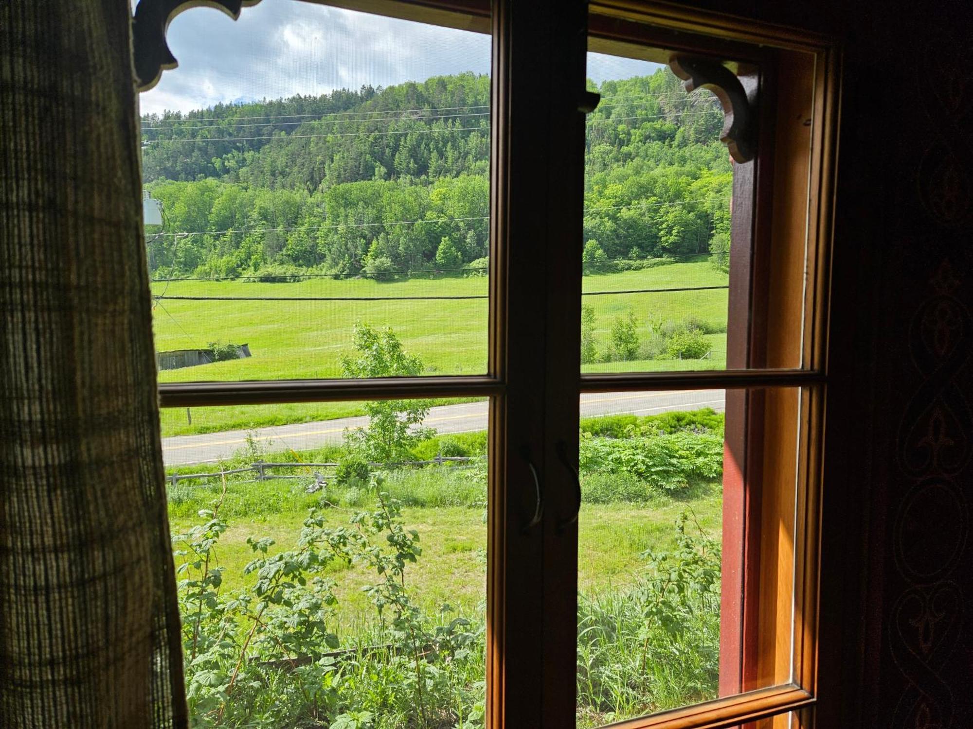 Bed and Breakfast Le Repaire Viking Сент-Роз-дю-Нор Экстерьер фото